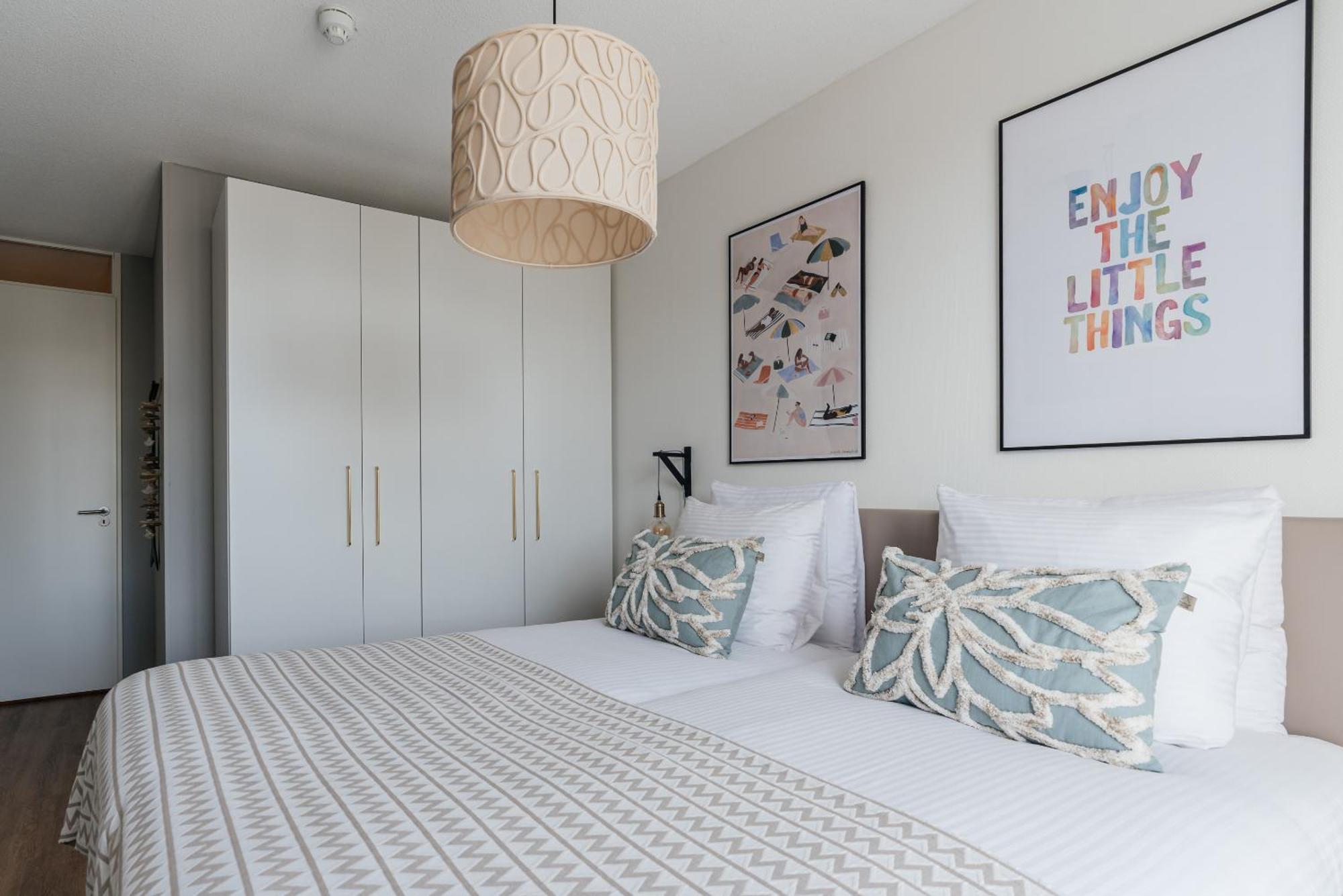 BizStay Harbour III Scheveningen Apartments Den Haag Kamer foto